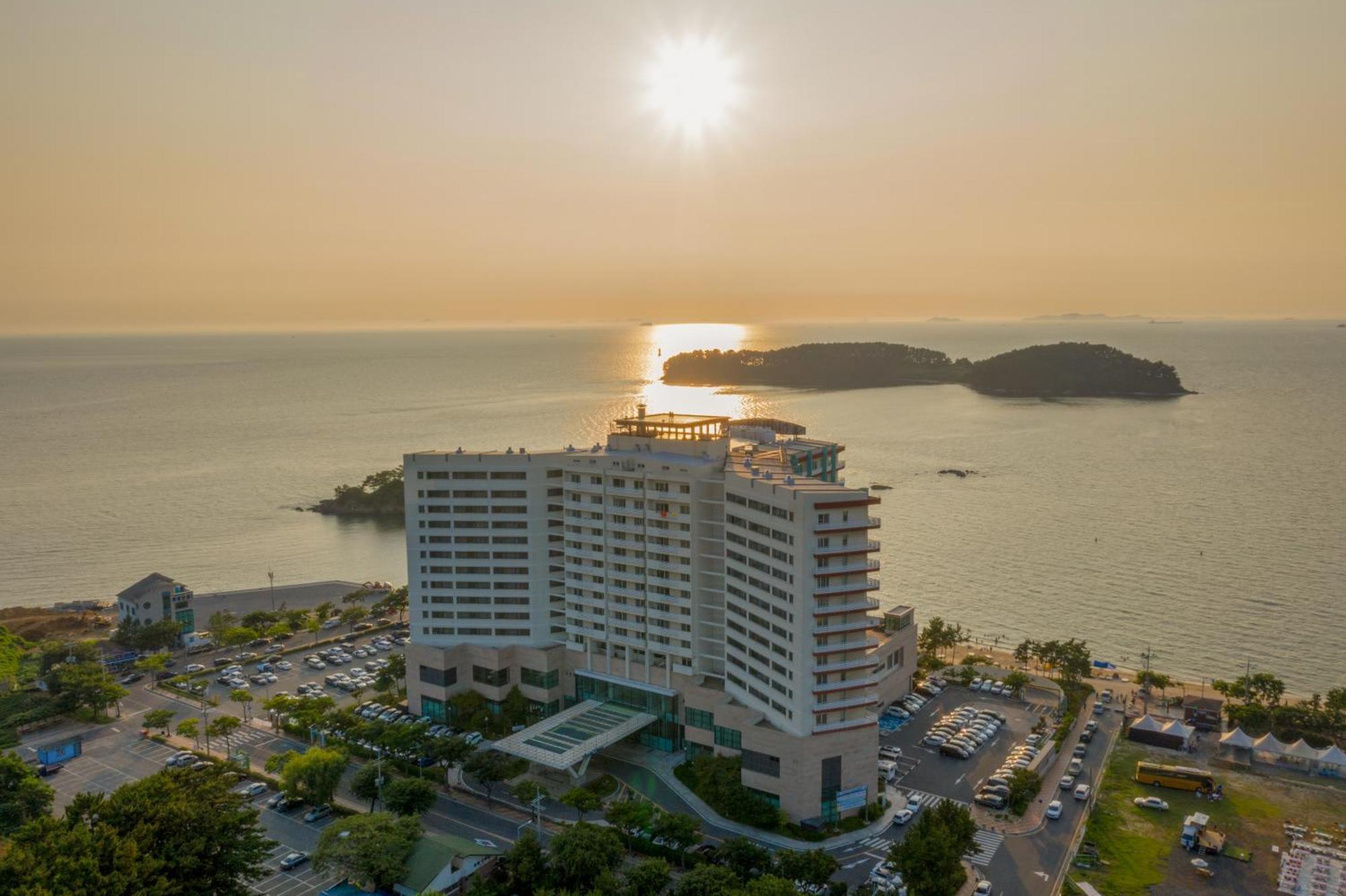 Beache Palace Boryeong Εξωτερικό φωτογραφία